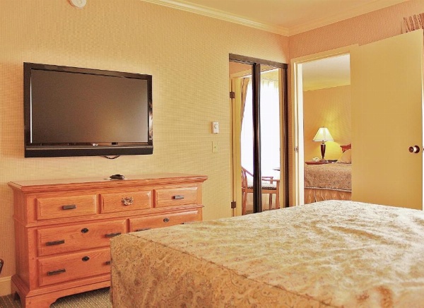 Columbus Inn image 12