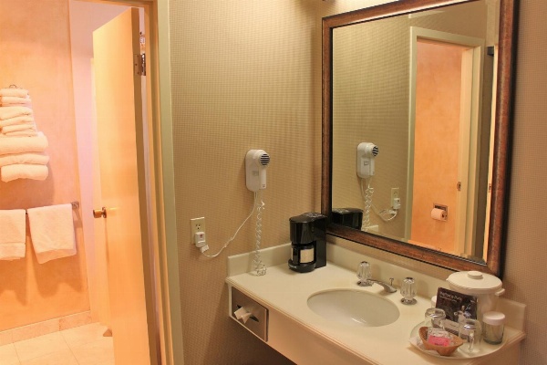Columbus Inn image 6